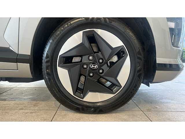 Hyundai KONA 160kW Advance 65kWh 5dr Auto SILVER