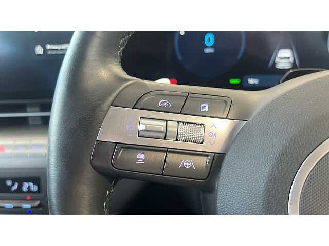 Hyundai KONA 160kW Advance 65kWh 5dr Auto SILVER