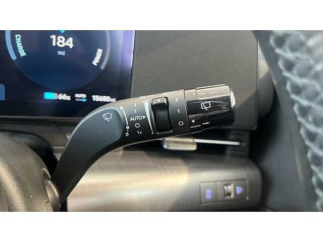 Hyundai KONA 160kW Advance 65kWh 5dr Auto SILVER