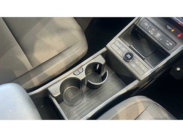 Hyundai KONA 160kW Advance 65kWh 5dr Auto SILVER