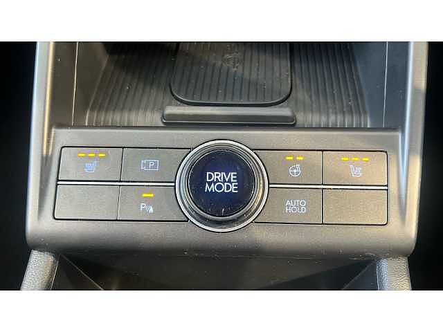 Hyundai KONA 160kW Advance 65kWh 5dr Auto SILVER