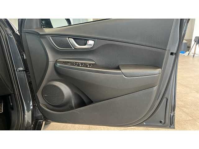Hyundai KONA 100kW SE Connect 39kWh 5dr Auto Grey
