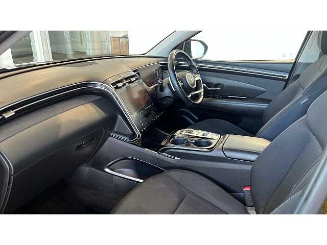 Hyundai TUCSON 1.6 TGDi Hybrid 230 SE Connect 5dr 2WD Auto Black