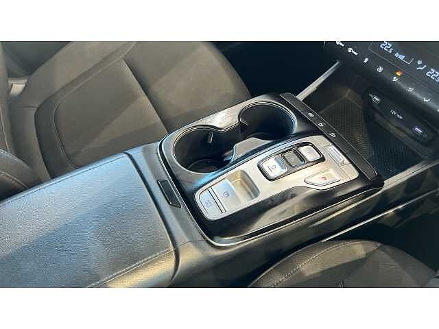 Hyundai TUCSON 1.6 TGDi Hybrid 230 SE Connect 5dr 2WD Auto Black