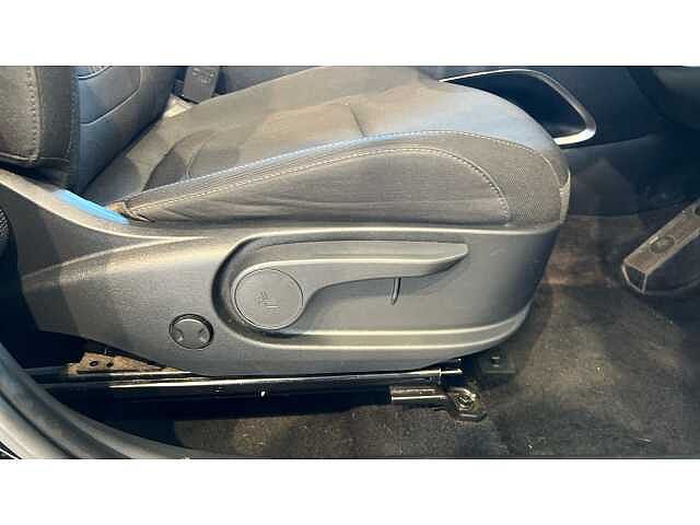 Hyundai TUCSON 1.6 TGDi Hybrid 230 SE Connect 5dr 2WD Auto Black