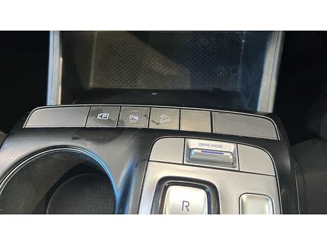 Hyundai TUCSON 1.6 TGDi Hybrid 230 SE Connect 5dr 2WD Auto Black