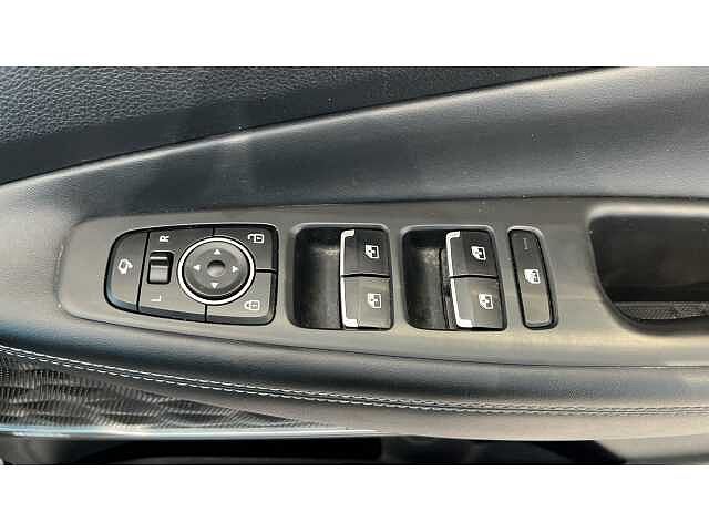 Hyundai Santa Fe SANTA FE 1.6 TGDi Hybrid Premium 5dr Auto