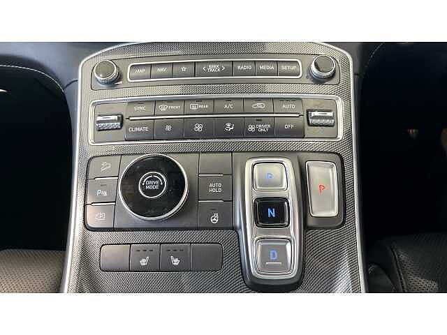 Hyundai Santa Fe SANTA FE 1.6 TGDi Hybrid Premium 5dr Auto
