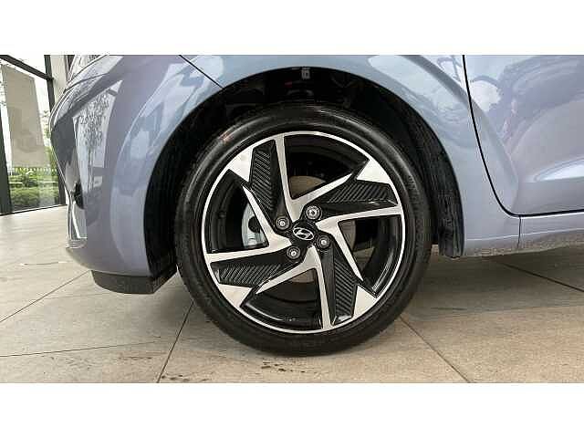 Hyundai I10 i10 5Dr HAT 1.2 MPi 79ps Premium NAV AU Meta Blue