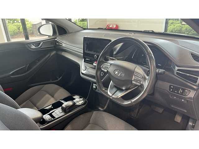 Hyundai Ioniq IONIQ 100kW Premium 38kWh 5dr Auto