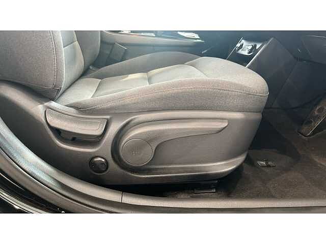 Hyundai Ioniq IONIQ 100kW Premium 38kWh 5dr Auto