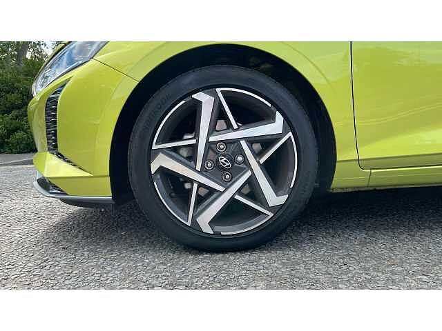 Hyundai I20 i20 5Dr HAT 1.0 T-gdi 90ps Tech Line DCT Lucid Lime