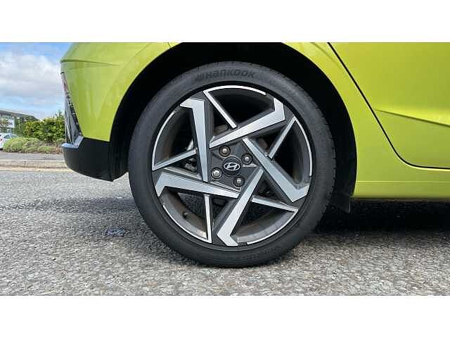 Hyundai I20 i20 5Dr HAT 1.0 T-gdi 90ps Tech Line DCT Lucid Lime