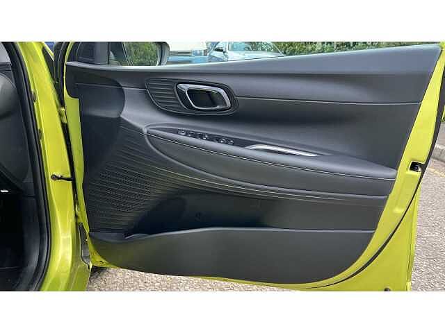Hyundai I20 i20 5Dr HAT 1.0 T-gdi 90ps Tech Line DCT Lucid Lime