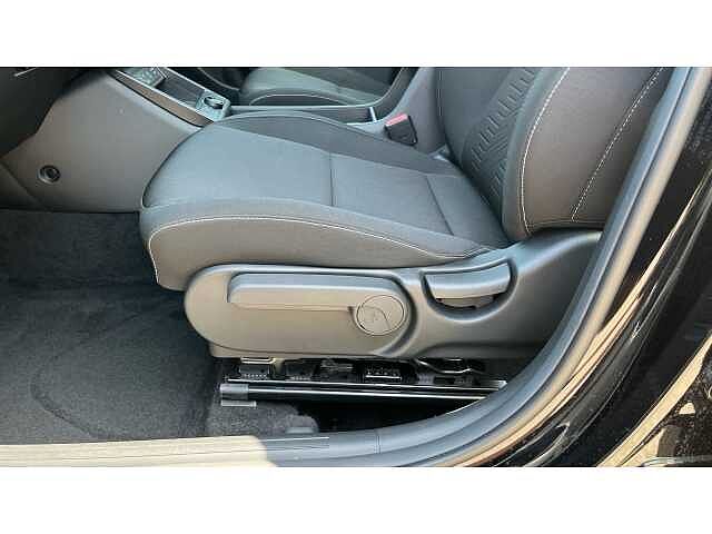 Hyundai KONA KONA 1.6 GDi Hybrid Advance 5dr DCT Black