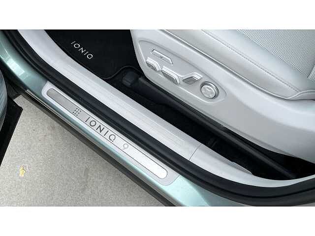 Hyundai Ioniq 9 IONIQ 9 226kW Ultimate 110kWh 5dr AWD Auto