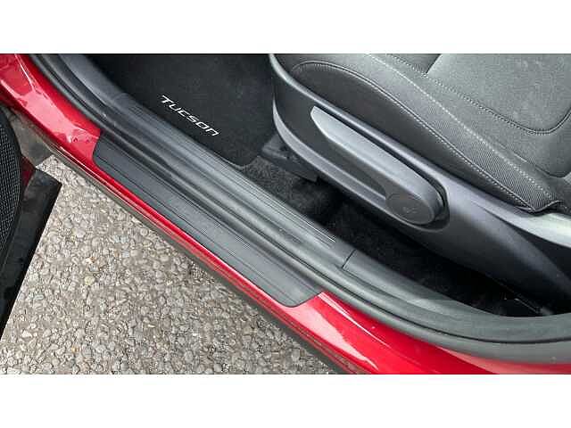 Hyundai TUCSON TUCSON 1.6 TGDi Hybrid 230 SE Connect 5dr 2WD Auto RED