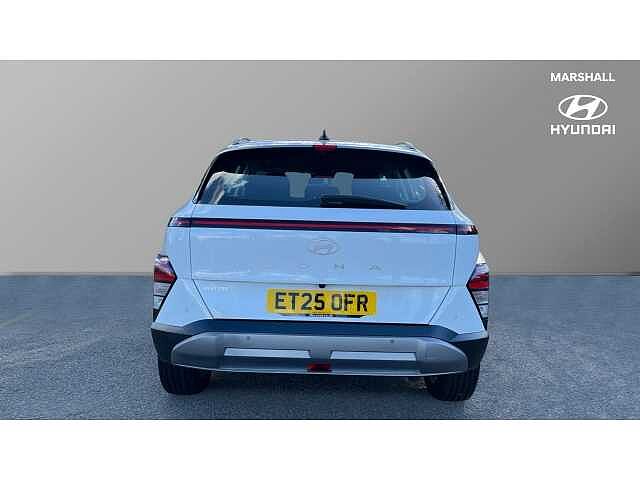 Hyundai KONA KONA 1.6T 138 Advance 5dr Serenity White