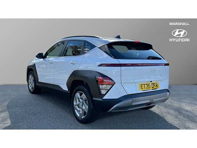 Hyundai KONA KONA 1.6T 138 Advance 5dr Serenity White