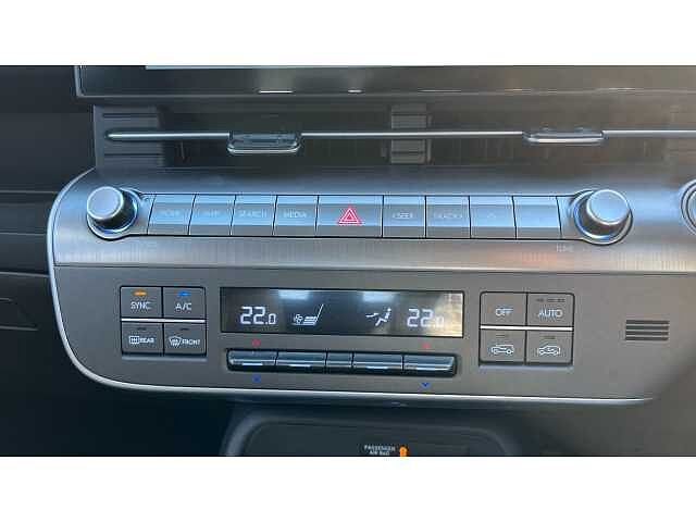 Hyundai KONA KONA 1.6T 138 Advance 5dr Serenity White