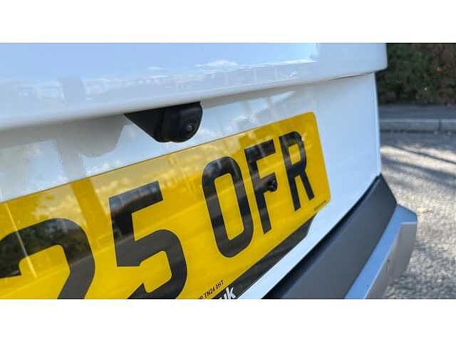 Hyundai KONA KONA 1.6T 138 Advance 5dr Serenity White