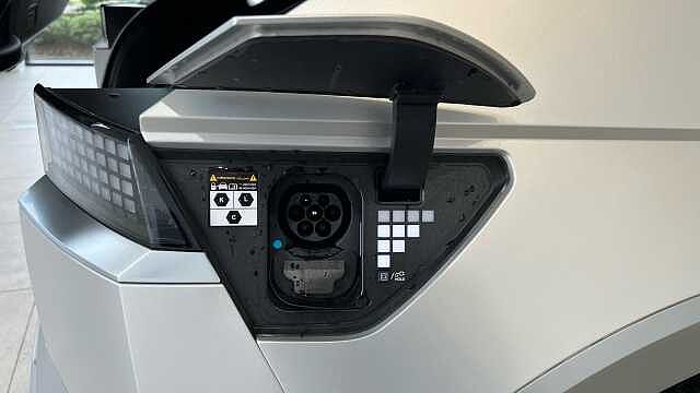 Hyundai IONIQ 5 239kW Ultimate 77 kWh 5dr AWD Auto [Tech] Gravity Gold