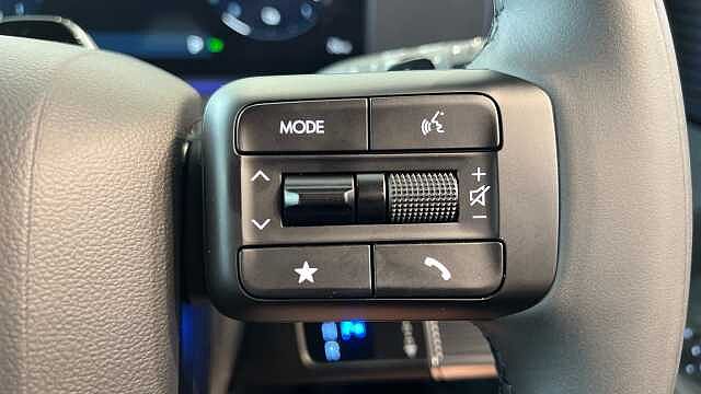 Hyundai SANTA FE 1.6 TGDi Plug-in Hybrid Calligraphy 5dr 4WD Auto Olive Green