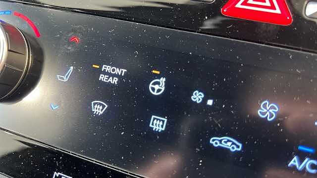 Hyundai SANTA FE 1.6 TGDi Plug-in Hybrid Calligraphy 5dr 4WD Auto Olive Green