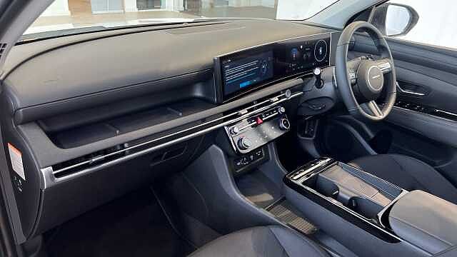 Hyundai TUCSON 1.6T Hybrid Advance 5dr Auto Atlas White