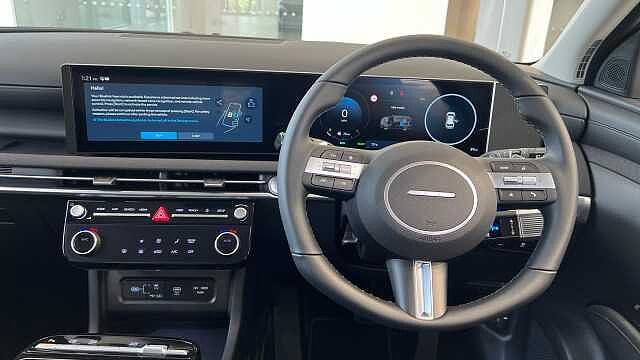 Hyundai TUCSON 1.6T Hybrid Advance 5dr Auto Atlas White