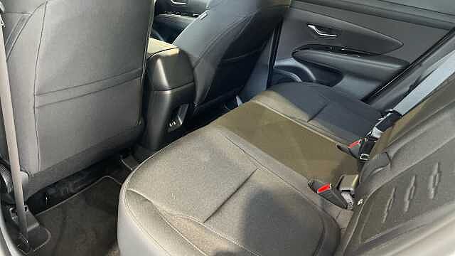 Hyundai TUCSON 1.6T Hybrid Advance 5dr Auto Atlas White