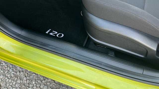Hyundai I20 I20 1.0T GDi 90 Black Line 5dr Lucid Lime