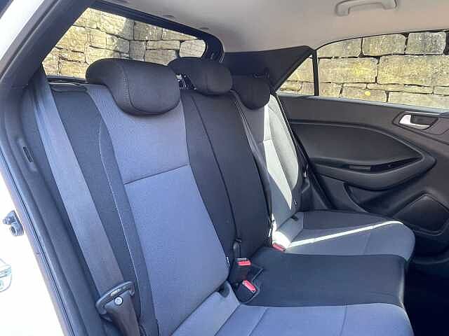 Hyundai i20 1.2 MPi Play 5dr