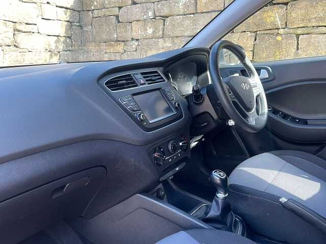 Hyundai i20 1.2 MPi Play 5dr