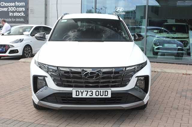 Hyundai TUCSON 1.6 TGDi Plug-in Hybrid N Line 5dr 4WD Auto White