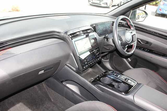 Hyundai TUCSON 1.6 TGDi Plug-in Hybrid N Line 5dr 4WD Auto White