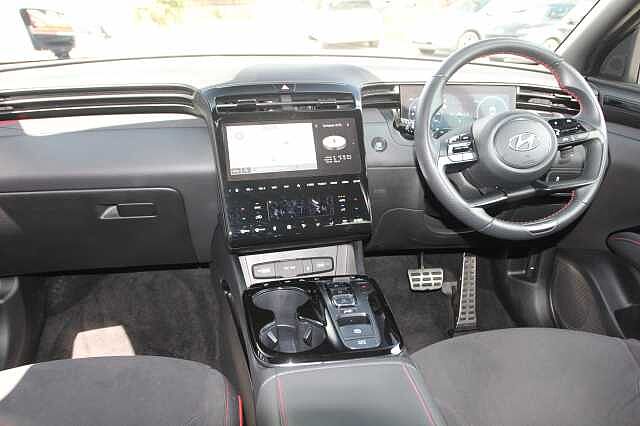 Hyundai TUCSON 1.6 TGDi Plug-in Hybrid N Line 5dr 4WD Auto White