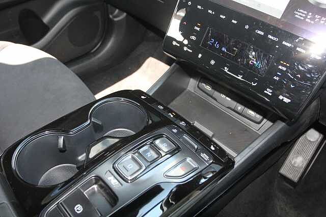Hyundai TUCSON 1.6 TGDi Plug-in Hybrid N Line 5dr 4WD Auto White