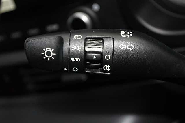 Hyundai BAYON 1.0 TGDi Premium 5dr White