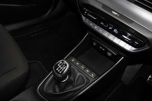 Hyundai BAYON 1.0 TGDi Premium 5dr White