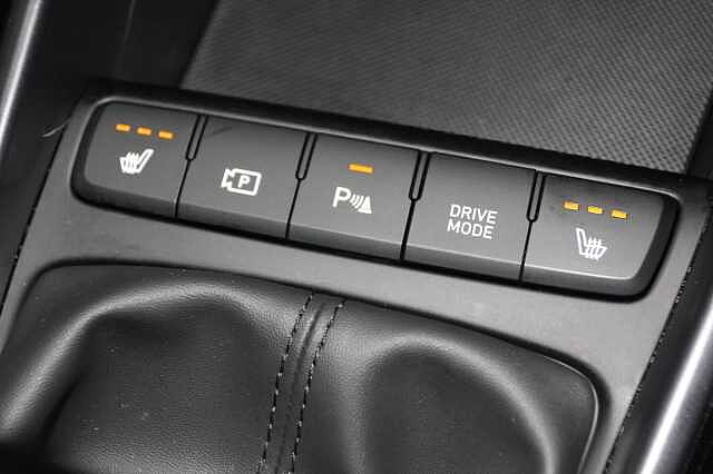 Hyundai BAYON 1.0 TGDi Premium 5dr White