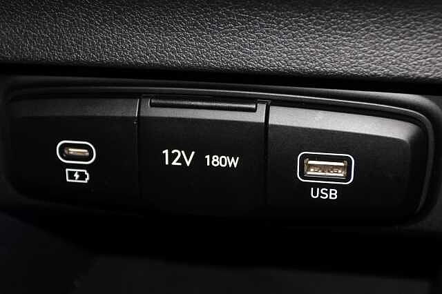 Hyundai BAYON 1.0 TGDi Premium 5dr White