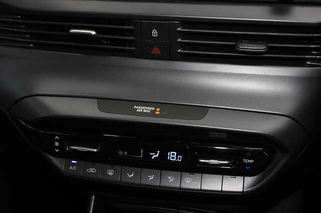 Hyundai BAYON 1.0 TGDi Premium 5dr White