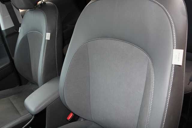 Hyundai KONA 160kW Ultimate 65kWh 5dr Auto White