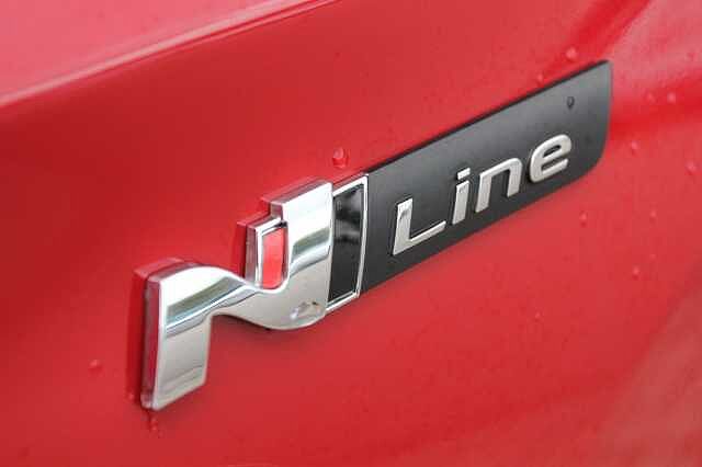 Hyundai TUCSON 1.6 CRDi 48V MHD 136 N Line 5dr 2WD Red