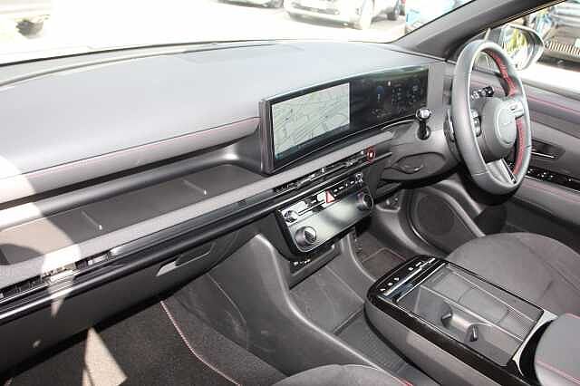 Hyundai TUCSON 1.6T Hybrid N Line 5dr Auto White