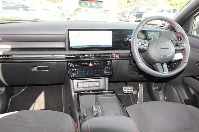 Hyundai TUCSON 1.6T Hybrid N Line 5dr Auto White