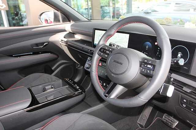 Hyundai TUCSON 1.6T Hybrid N Line 5dr Auto White