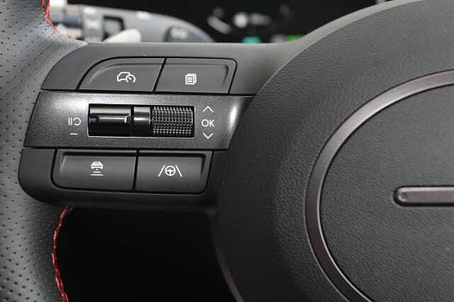 Hyundai TUCSON 1.6T Hybrid N Line 5dr Auto White