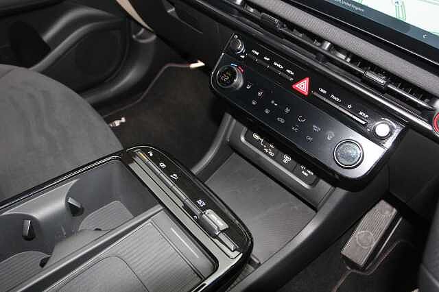 Hyundai TUCSON 1.6T Hybrid N Line 5dr Auto White